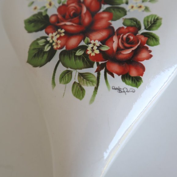 Vintage Heart Shaped Ceramic Jewelry Box - Picture 5 of 16